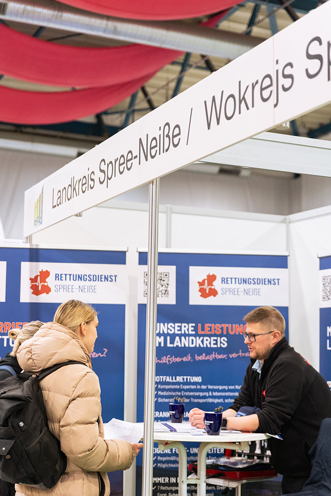 Gespräch am Gemeinschaftsstand auf der Impuls-Messe
